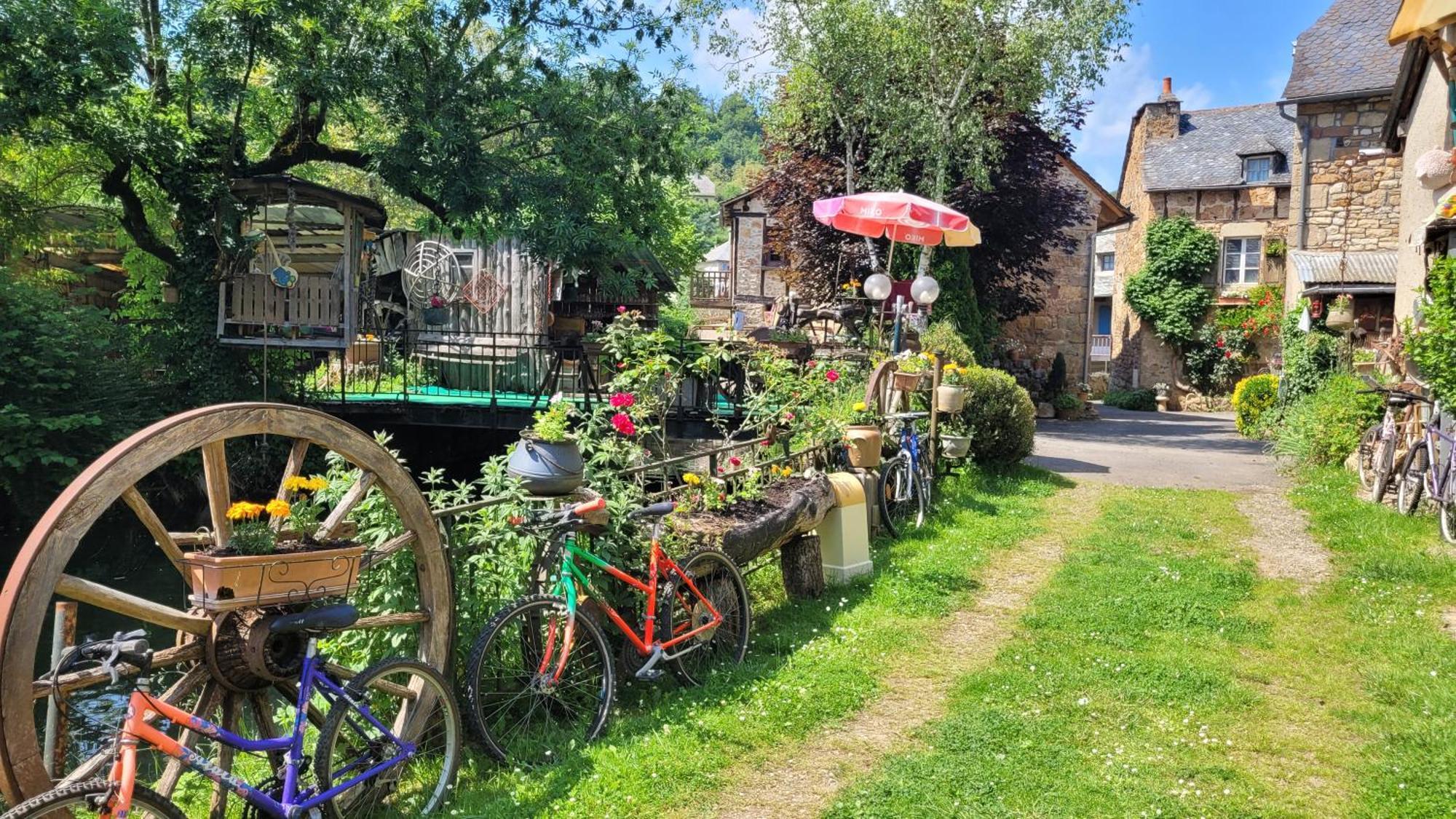 Manoir Des Pelies Spa Conques Exteriér fotografie
